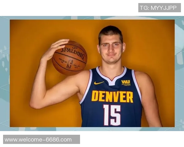 约基奇称赞阿德尔曼轮换策略强调表现优异者留场的重要性 约基奇称赞阿德尔曼轮换策略强调表现优异者留场的重要性