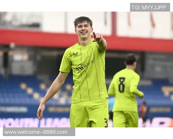 萨尔茨堡与国米争夺17岁后卫亚基罗维奇报价数百万欧元