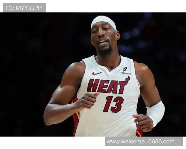 阿德巴约表现出色砍下20分10板助球队抵挡失利压力